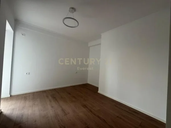 Tirane, shitet apartament 1+1 Kati 7, 54 m² 115.000 € (DON BOSKO)