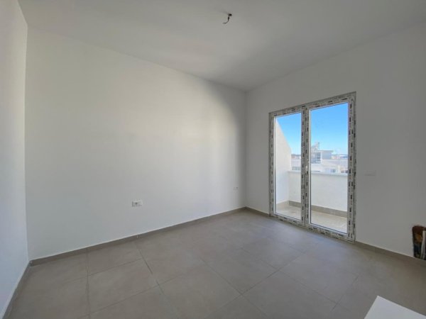 Tirane, shitet apartament 1+1+Ballkon Kati 9, 60 m² 97.900 € (Astir , Kompleksi Molla)