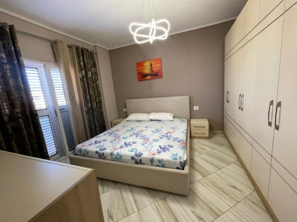 Tirane, jepet me qera apartament 2+1 Kati 9, 90 m² 750 € (MYSLYM SHYRI)