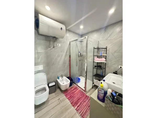 Tirane, shitet apartament 2+1+Ballkon Kati 5, 107 m² 220.000 € 