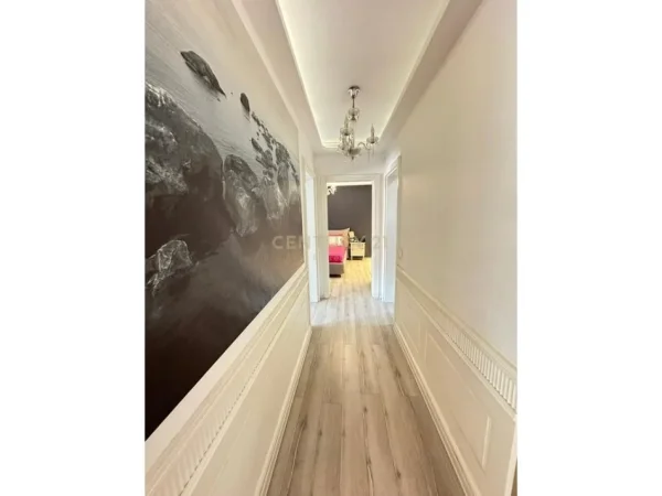 Tirane, shitet apartament 2+1+Ballkon Kati 5, 107 m² 220.000 € 