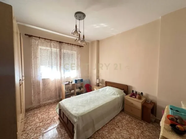 Tirane, shitet apartament 2+1+Ballkon Kati 3, 90 m² 150.000 € (DON BOSKO)