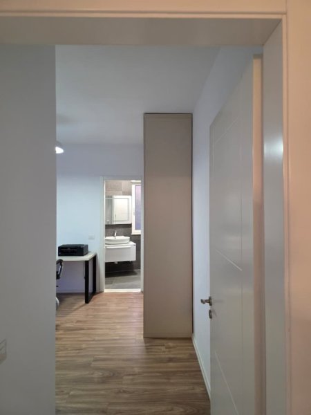 Tirane, shitet apartament 3+1 Kati 3, 130 m² 140.000 € (shitje apartament 3+1 ne fresk)