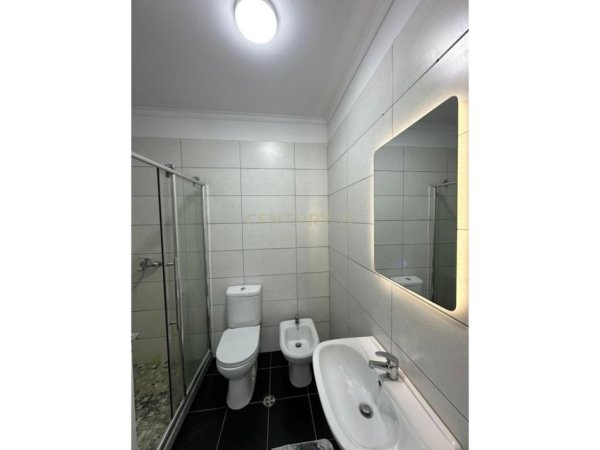 Tirane, shitet apartament 2+1+Ballkon Kati 8, 97 m² 155.000 € (ASTIR)