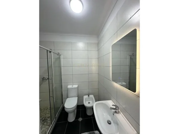 Tirane, shitet apartament 2+1+Ballkon Kati 8, 97 m² 155.000 € (ASTIR)