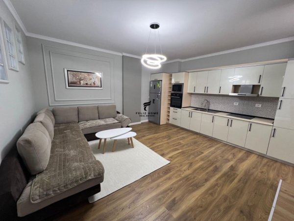 Tirane, shitet apartament 2+1 Kati 5, 90 m² 143.000 € (YZBERISHT)
