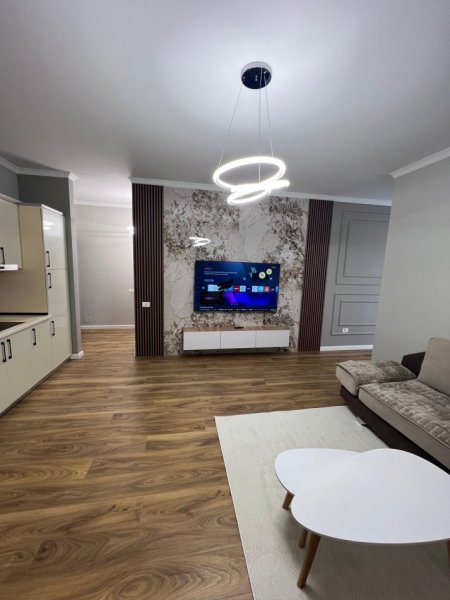 Tirane, shitet apartament 2+1 Kati 5, 90 m² 143.000 € (YZBERISHT)