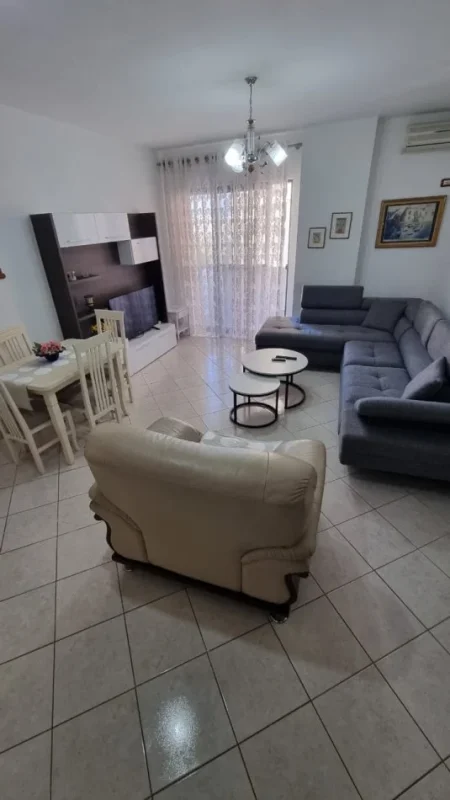 Jepet me qira apartament 2+1 në Astir (te Bar Artisti)  500 € (Astir)