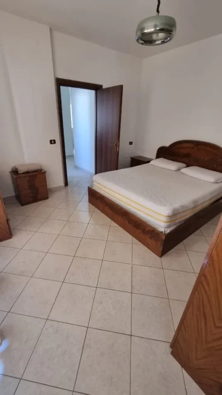 Jepet me qira apartament 2+1 në Astir (te Bar Artisti)  500 € (Astir)