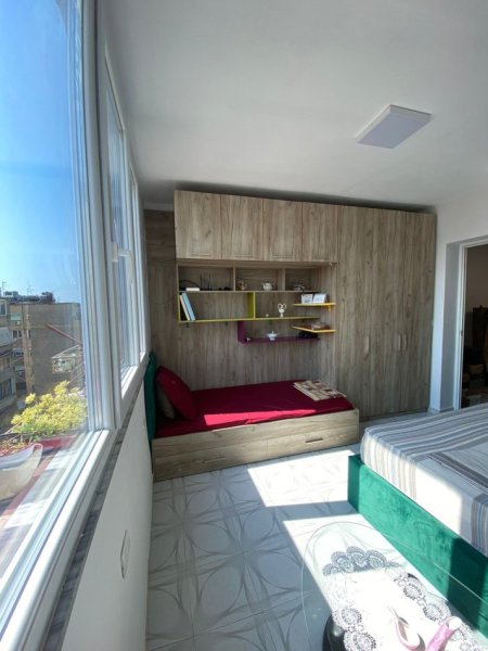 Tirane, jepet me qera garsonier 1+1 Kati 6, 45 m² 450 € (Rruga . Sulejman Pasha)