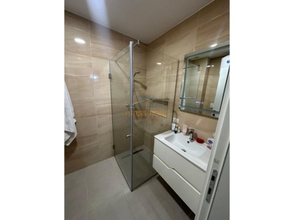 Tirane, jap me qera apartament 2+1+Ballkon Kati 5, 95 m² 700 € (DON BOSKO)