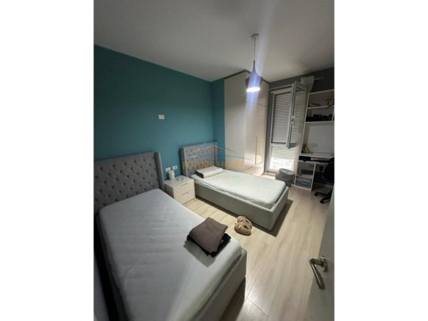 Tirane, jap me qera apartament 2+1+Ballkon Kati 5, 95 m² 700 € (DON BOSKO)