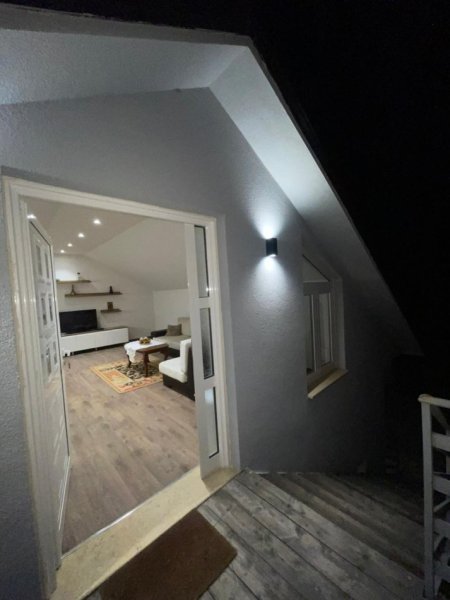 Tirane, jepet me qera nga Pronari, pa-komision apartament 1+1 dhe 2+1 Kati 2, 90 m² 350€