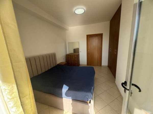 Tirane, jepet me qera apartament 2+1+Ballkon Kati 8, 110 m² 500 € (Ne Astir, prane Big Market Alpha)