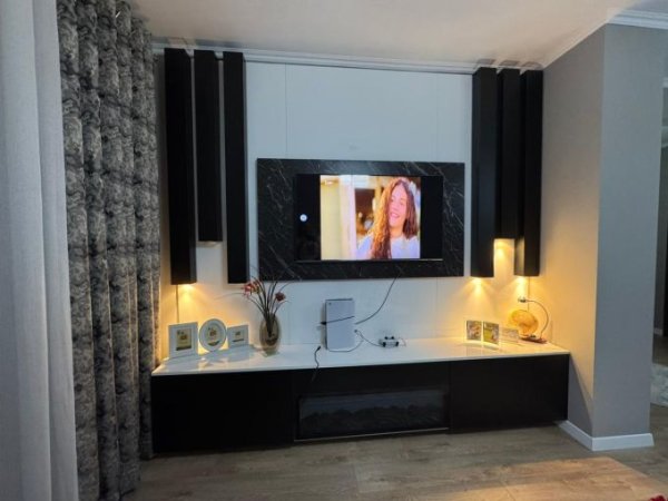 Tirane, shitet apartament 1+1+Ballkon Kati 6, 64 m² 110.000 € (Kompleksi Molla, ne Astir)