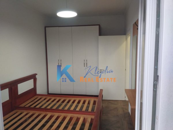 Tirane, jap me qera apartament 1+1+Ballkon Kati 6, 60 m² 450 € (Rruga 5 Maji, afer shkolles Tirana Jone)