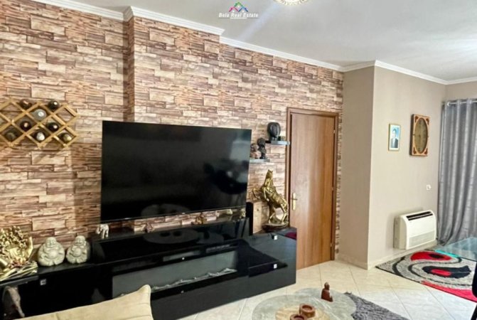 Tirane, shitet apartament 2+1+Ballkon Kati 7, 86 m² 129.000 € (Astir)