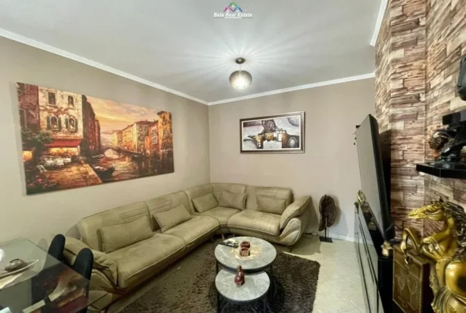 Tirane, shitet apartament 2+1+Ballkon Kati 7, 86 m² 129.000 € (Astir)