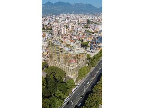 Tirane, shes apartament 1+1+Aneks+Ballkon Kati 2, 71 m² 125.000 € 