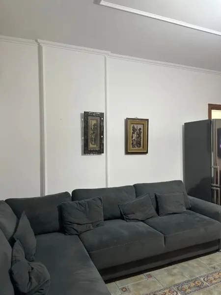 Tirane, jepet me qera apartament 1+1 , 73 m² 600 € (Delijorgji)