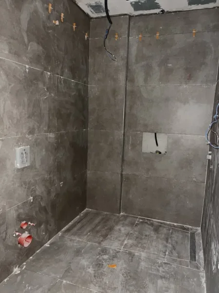 Durres, ofroj Rinovim shtepie dhe bisnesi