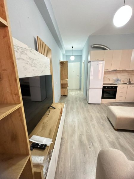 Tirane, jepet me qera apartament 2+1 , (Ali Dem, Kompleksi Mangalem 21)