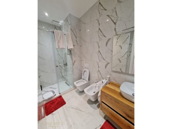 Tirane, shitet apartament 3+1 Kati 1, 125 m² 430.000 € (Lunder)