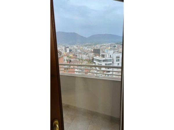 Tirane, jepet me qera apartament 1+1+Aneks+Ballkon Kati 15, 60 m² 600 € (Neom126502)