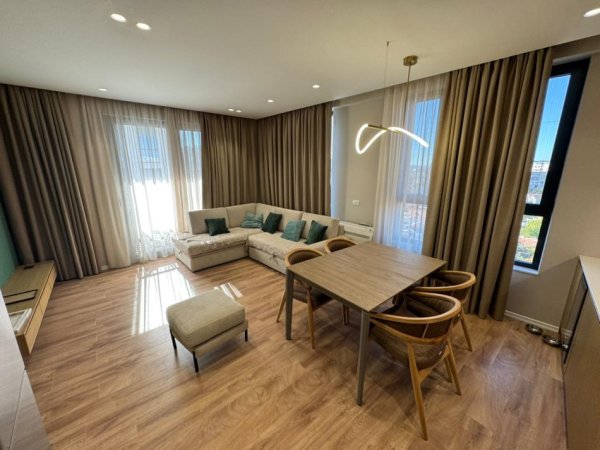 Tirane, jepet me qera apartament 2+1 Kati 6, 100 m² 900 € 