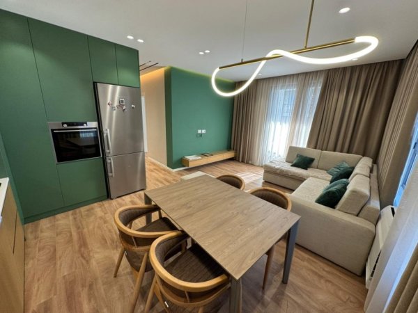 Tirane, jepet me qera apartament 2+1 Kati 6, 100 m² 900 € 