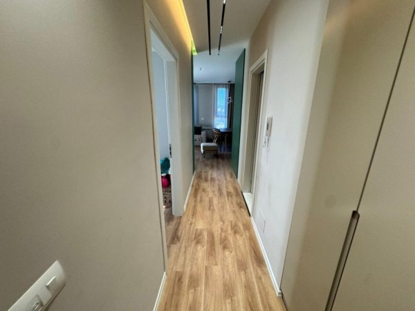 Tirane, jepet me qera apartament 2+1 Kati 6, 100 m² 900 € 