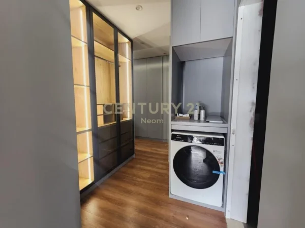 Tirane, shitet apartament Kati 6, 103 m² 260.000 € (Neom126506)