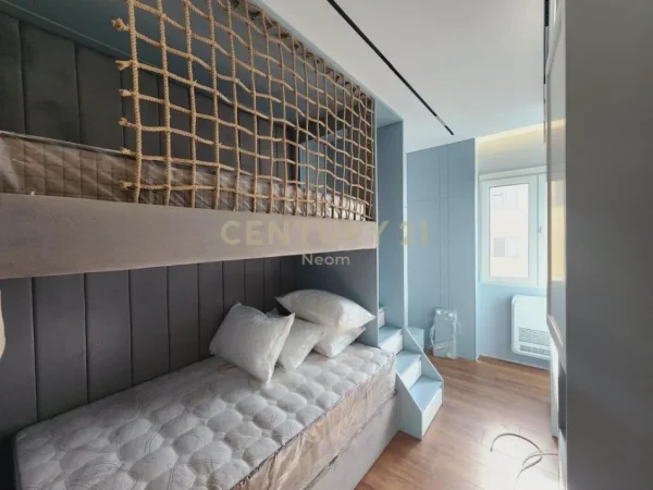 Tirane, shitet apartament Kati 6, 103 m² 260.000 € (Neom126506)