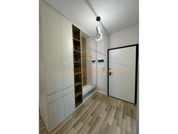 Tirane, jepet me qera apartament 1+1 Kati 4, 68 m² 550 € (Yzberisht , Bulevardi Migjeni)