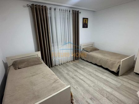 Tirane, jepet me qera apartament 2+1 Kati 2, 72 m² 500 € 