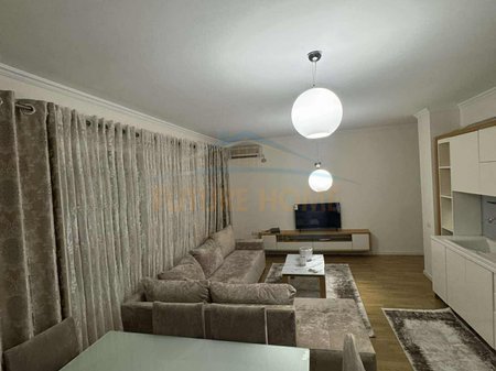 Tirane, jepet me qera apartament 2+1 Kati 6, 95 m² 600 € 