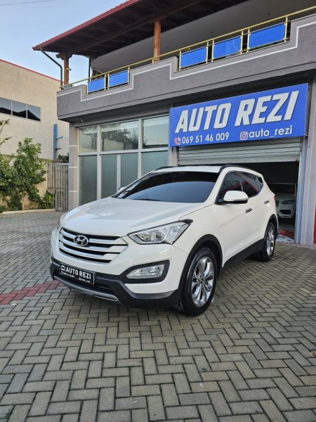Fier, shes makine Hyunsai Santa Fe Nafte, e bardhë automatik Klima 153 km 11.900 €