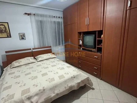 Tirane, jepet me qera apartament 2+1 Kati 2, 72 m² 500 € 