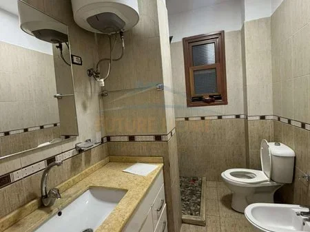 Tirane, jepet me qera apartament 2+1 Kati 6, 95 m² 600 € 