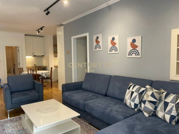 Tirane, jepet me qera apartament 2+1 Kati 9, 80 m² 750 € (Rruga e Kosovarve)