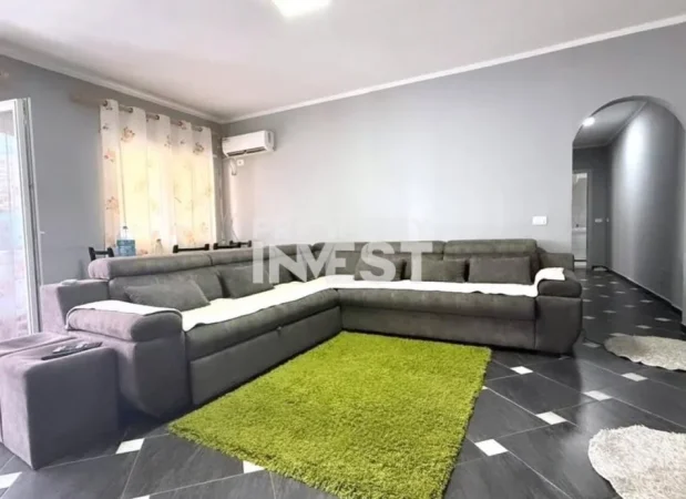 Tirane, shitet apartament 2+1 Kati 3, 107 m² 206.000 € (Myslym shyri)