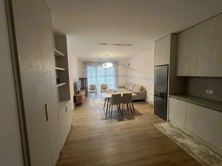 Tirane, jepet me qera apartament 2+1 Kati 3, 117 m² 700 € 