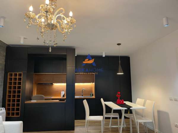 Tirane, shitet apartament 1+1+Ballkon Kati 2, 67 m² 250.000 € (blloku)