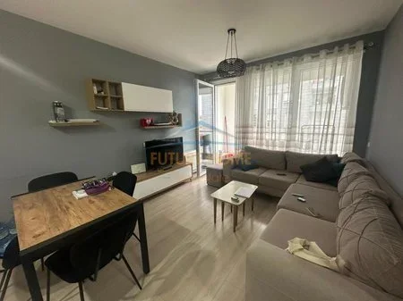 Tirane, jepet me qera apartament 2+1 Kati 5, 83 m² 700 € 