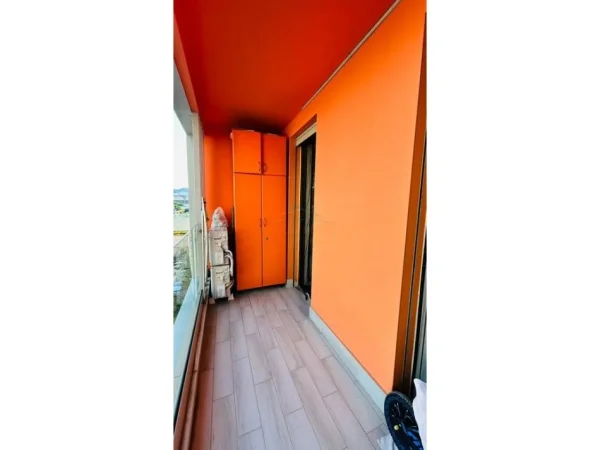 Tirane, shitet apartament 1+1 Kati 4, 73 m² 199.000 € (Foleja e Gjelber , Ring Center)