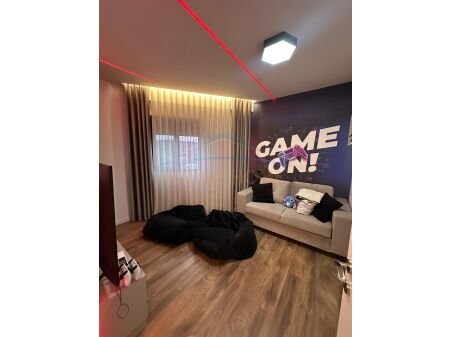 Tirane, shitet apartament 3+1 Kati 3, 123 m² 250.000 € 