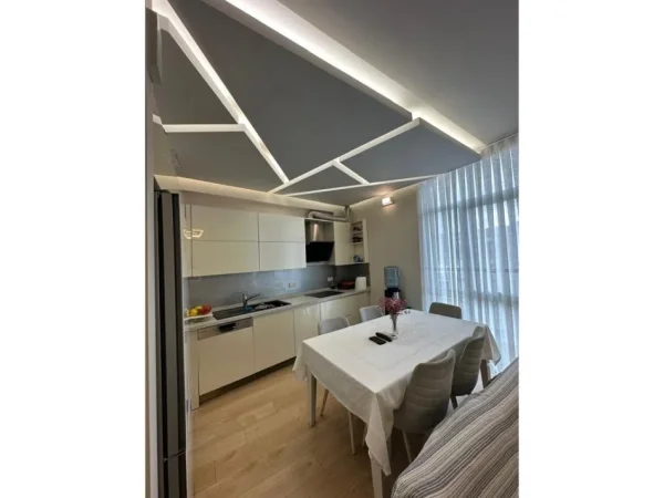 Tirane, shitet apartament 2+1 Kati 3, 111 m² 350.000 € (Komuna e Parisit , Kika 2)