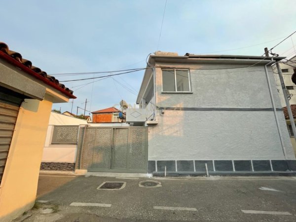 Tirane, jepet me qera shtepi 3+1+Aneks+Ballkon Kati 2, 127 m² 1.200 € (Rruga e Dibres)