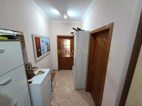 Tirane, shitet apartament 2+1+Ballkon Kati 6, 106 m² 138.000 € (Zogu i Zi)