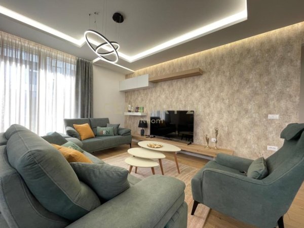 Tirane, jepet me qera apartament Dublex Kati 0, 193 m² 2.300 € (Neom126563)